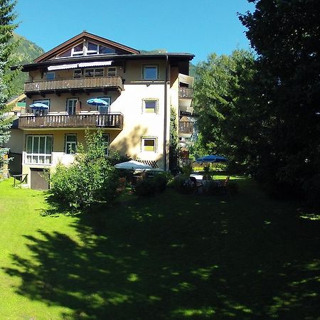 Kur- Und Gastehaus Villa Anna Бад Хофгаштайн Экстерьер фото